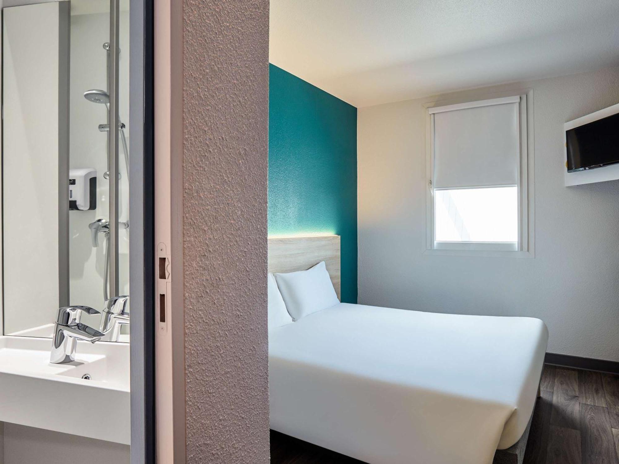 Hotel Hotelf1 Marseille Provence 2*